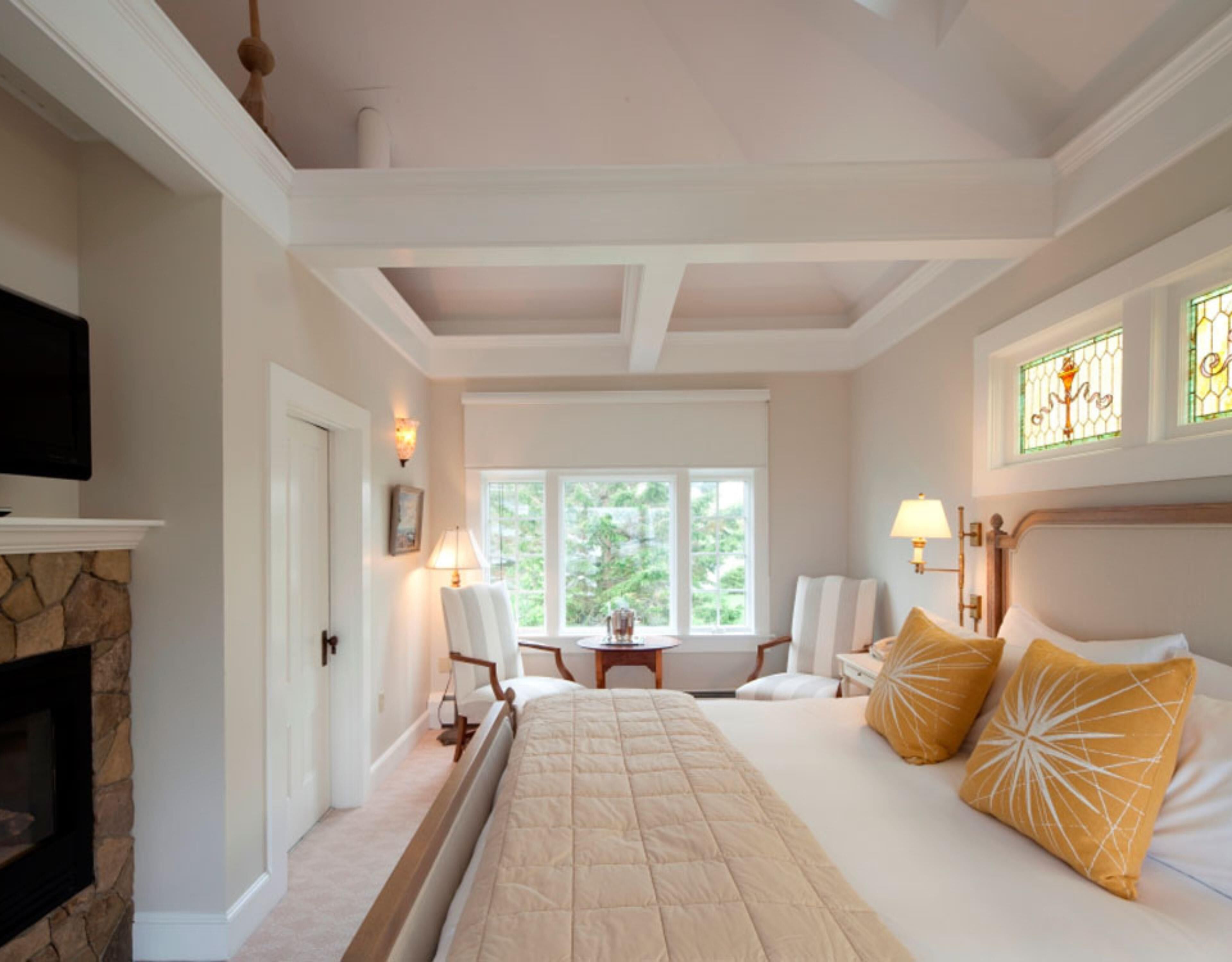 Habitación, 1 cama de matrimonio grande, vistas al mar (Seacrest) | Tabla de planchar con plancha y wifi gratis