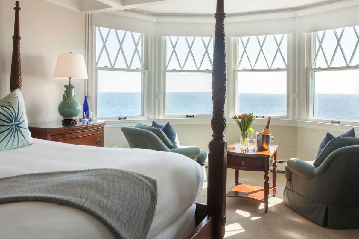 Junior Suite, Fireplace (Seacrest Junior) | Iron/ironing board, WiFi (free)