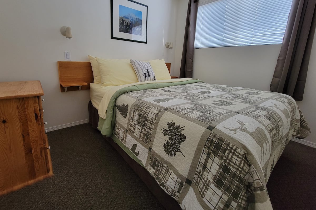 Habitación familiar, 2 habitaciones | Insonorización, wifi gratis y ropa de cama