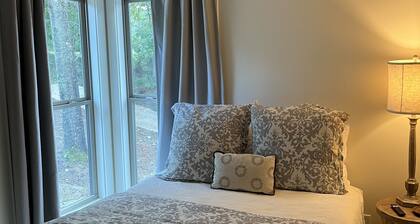 Lake Tuscaloosa Waterfront home with Amazing Views 4 bed 4 bath + Gameroom
