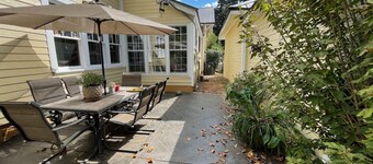 Parsons' Carriage House - Book Now !