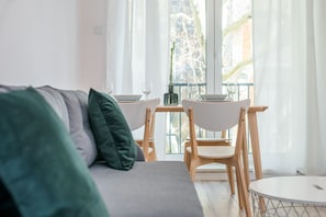 Apartment, 3 Bedrooms, 2 Bathrooms | Living room - Apartments Tumskie Ogrody by Renters (Wroclaw)