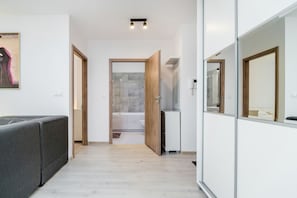 Apartment, 1 Bedroom, Balcony, Garden View | Living room