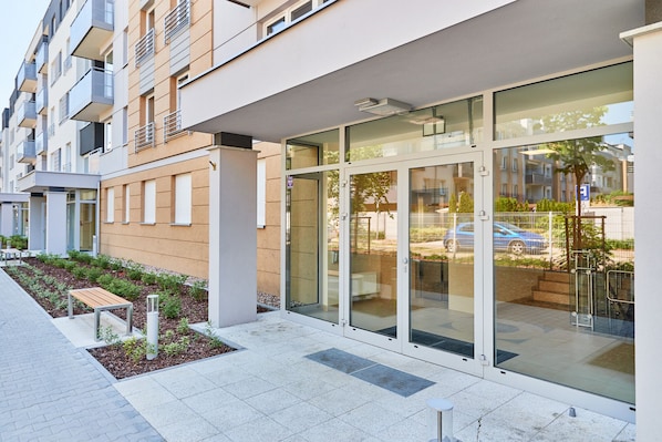 Exterior - Vintage Apartment Wroclaw by Renters (Wroclaw)