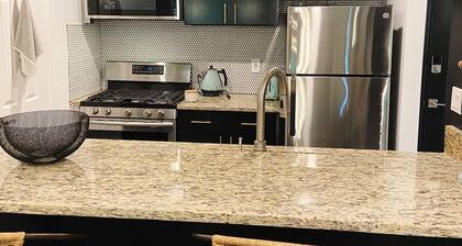 Lovely and spacious 2 BRD 2 BTHR condo