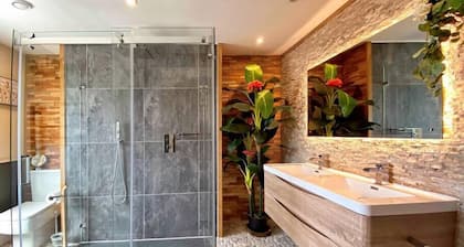 Hambrook House Canterbury - NEW luxury guest house