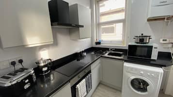 Standard Apartment, Ensuite (Apartment 6 unit) | Shared kitchen