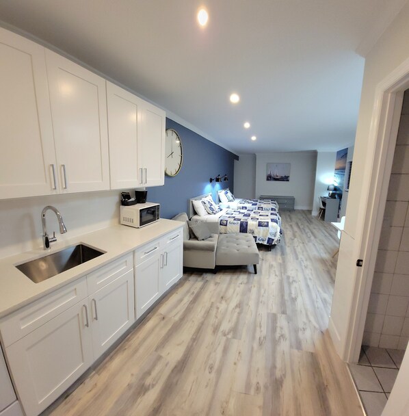 1 bedroom, iron/ironing board, bed sheets