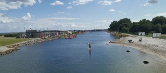 NICE STUDIO APARTMENT NEAR BEACH, AIRPORT AND METRO