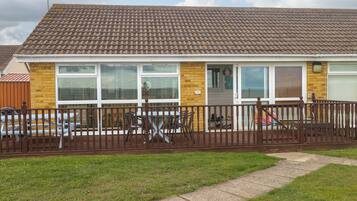 Cottage | Property grounds