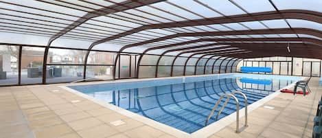 Småhus | Basseng | Innendørsbasseng