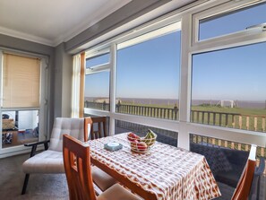 Casa de campo | Cocina privada | Frigorífico, lavavajillas, hervidor eléctrico y tostadora