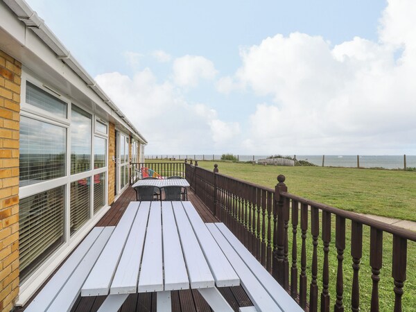 Bungalow 14 - Lowestoft