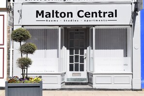 Exterior - Malton Central Apartments (Malton)