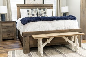 3 bedrooms, desk, iron/ironing board, free WiFi