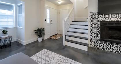 Cozy Condo in Huntsville 5 minutes to Redstone Gate