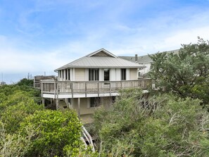 Exterior - Sleep & Eat - Oceanfront, 4 Bedrooms (Pawleys island)