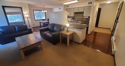 Tomar Park Apt 1 - KP101APT1