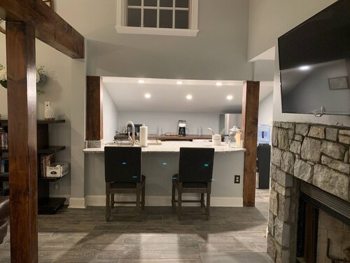 Pleasant Hills Farm Guest Cottage (Farm Stay just 20 mins to Washington DC)