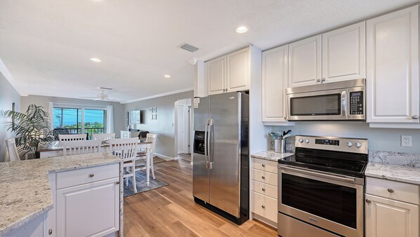 Fridge, microwave, oven, stovetop