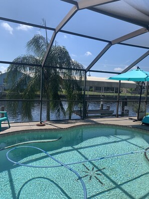 Outdoor pool, a heated pool - Water property , canal access to the harbor and kayaking (Port Charlotte)