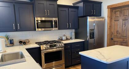 Updated Schweitzer condo with beautiful mountain and valley views!