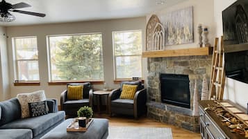 Smart TV, fireplace, video games, DVD player