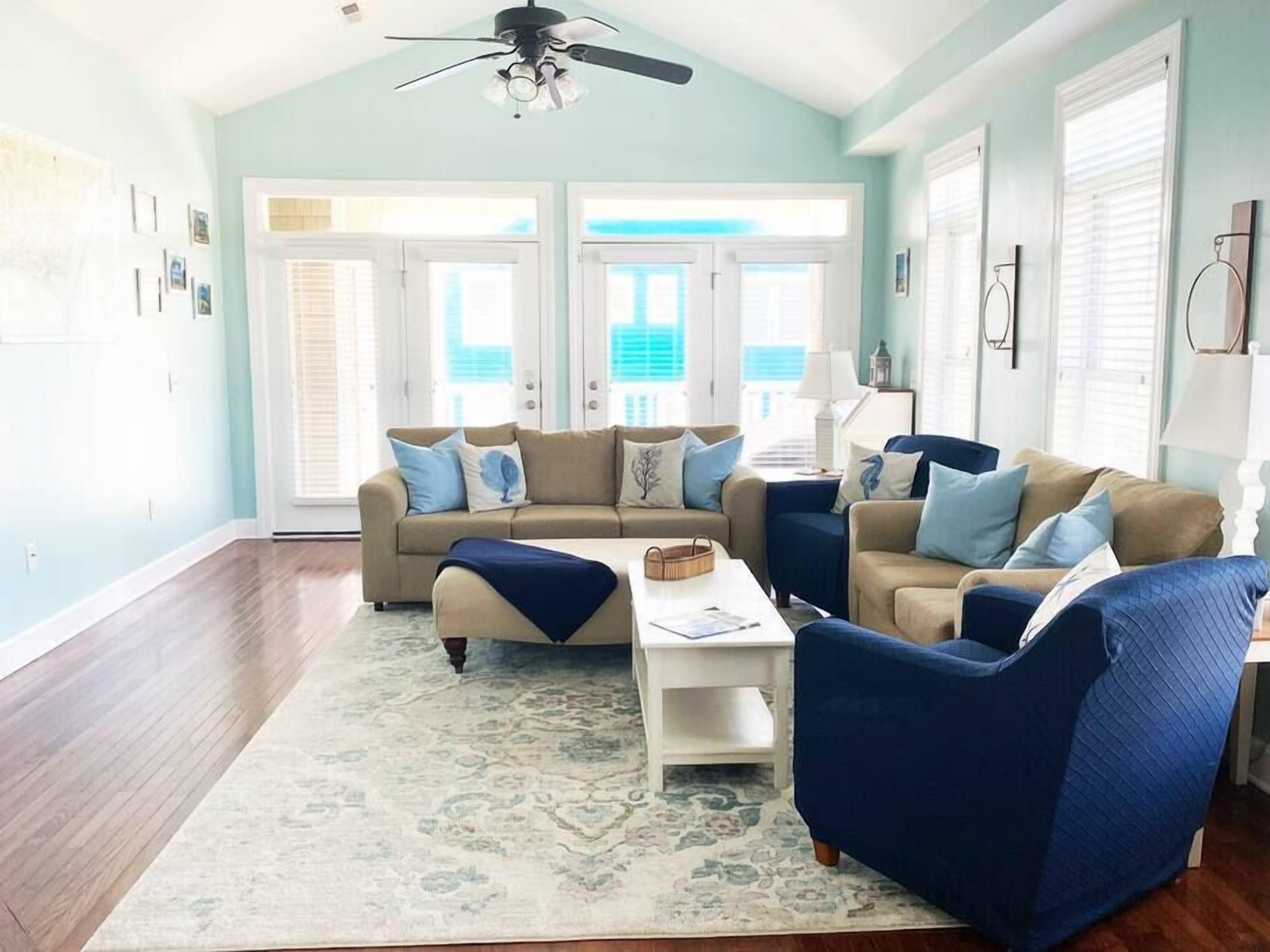 Télévision, cheminée, espaces bureaux