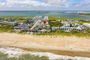 Beach nearby - 2 Min Walk to Beach | Summer Paradise| Sleeps 6 (Atlantic Beach)