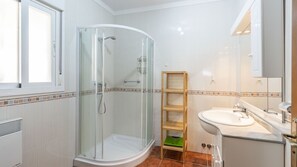 Badewanne, Haartrockner