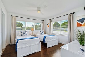 5 bedrooms, desk, iron/ironing board, free WiFi
