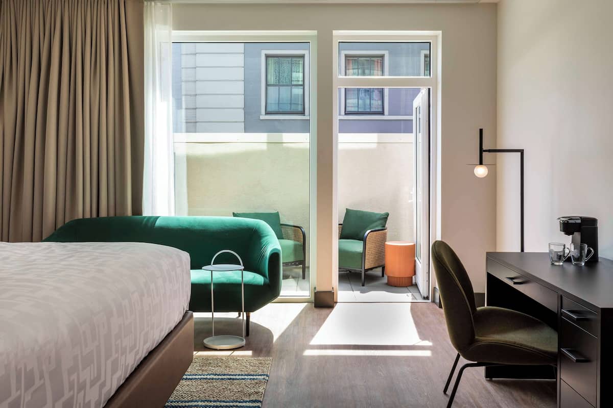 Room, 1 King Bed, Terrace (Urban) | 1 bedroom, Egyptian cotton sheets, premium bedding, down comforters