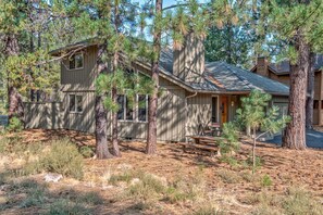 House, Multiple Beds (Ashwood - Unit 1) | Exterior