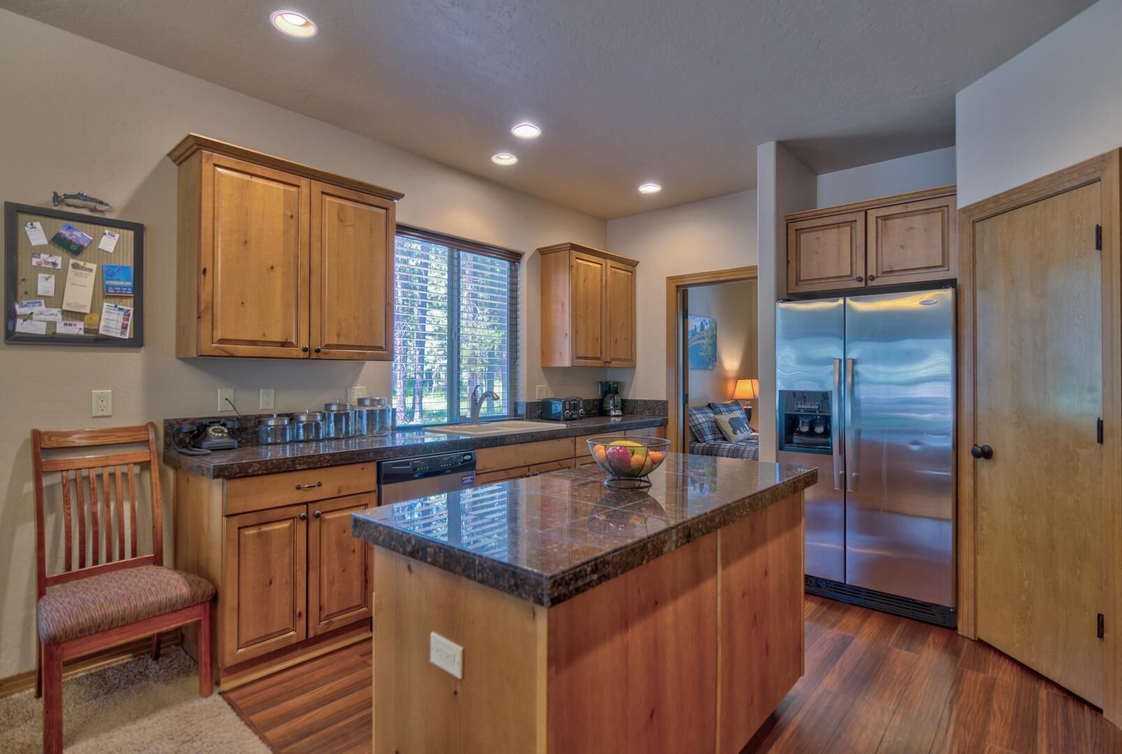 House, Multiple Beds (Jacinto 1) | Private kitchen | Dining tables