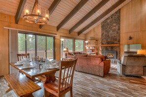 House, Multiple Beds (Lynx - Unit 3) | Interior - Lynx Lane 3 (Bend)