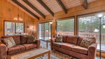 Nhà, nhiều giường (Lynx - Unit 3) | Khu phòng khách