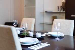 Dining - Two bedroom Apt in Syntagma - Ermou area (Athens)