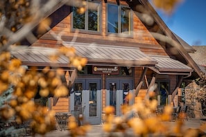 House, Multiple Beds (Paper Birch - Unit 10) | Exterior detail