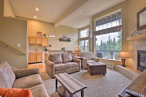 TV, fireplace, books - Silverthorne Gem w/ Community Perks: 11 Mi to Ski! (Silverthorne)