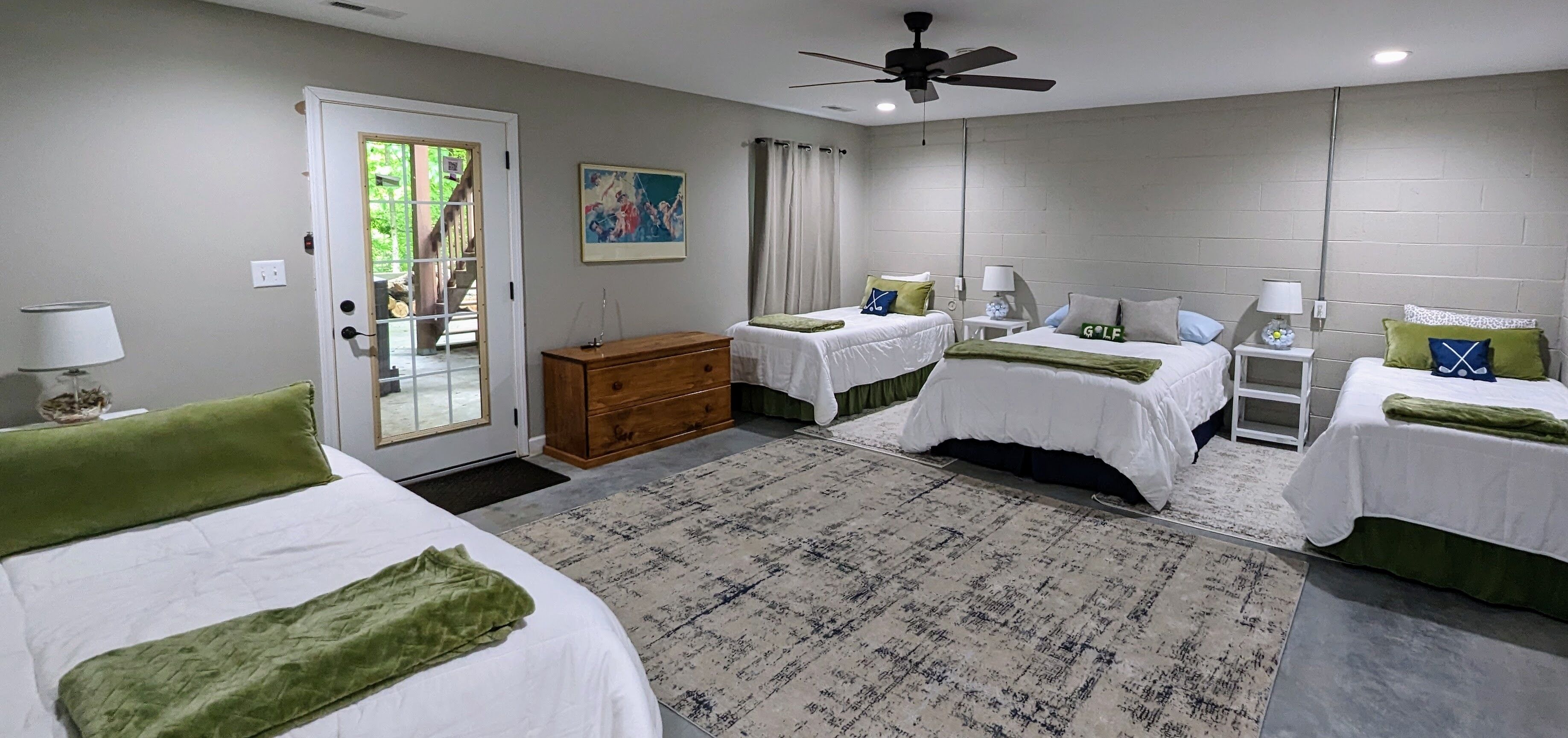 5 bedrooms, desk, iron/ironing board, free WiFi