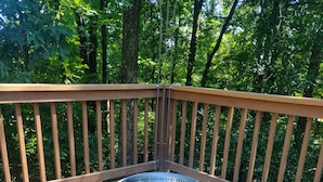 A metal stove on a wooden deck surrounded by a wooden railing. - 5 bdr vacay everyone will LOVE (Loudon)