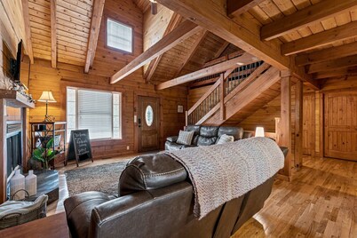 Lake Daze Escape- Entire Cabin on Barren River Lake!