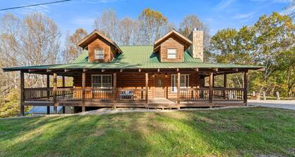 Lake Daze Escape- Entire Cabin on Barren River Lake!