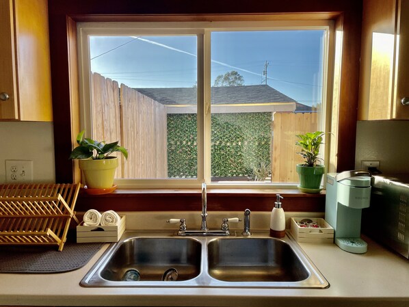 Interior - Downtown Arcata Sinatra Suite (Arcata)