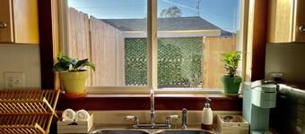 Downtown Arcata Sinatra Suite 