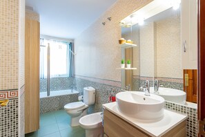 Hair dryer, towels