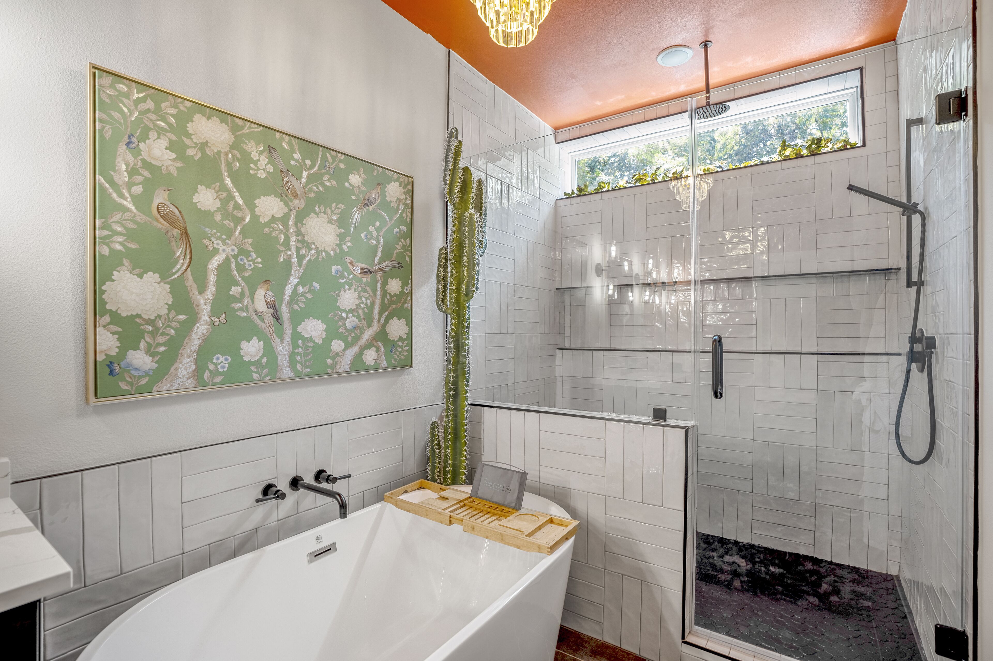 Modern Downtown Houston Home, Sleeps 14, Hot Tub