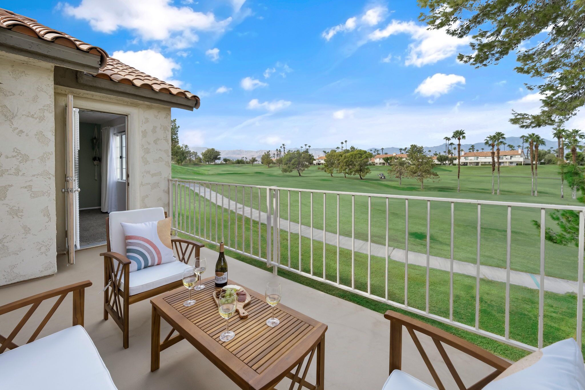 Desert Oasis - Pools, Tennis, Golf, Pets & Kids