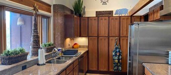 Adventure & Serenity in Litchfield Park | Sleeps 8