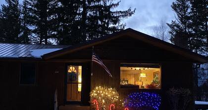 Swan Mntn View--Entire, Private Basement Suite, Close to GNP, Whitefish & Lake.